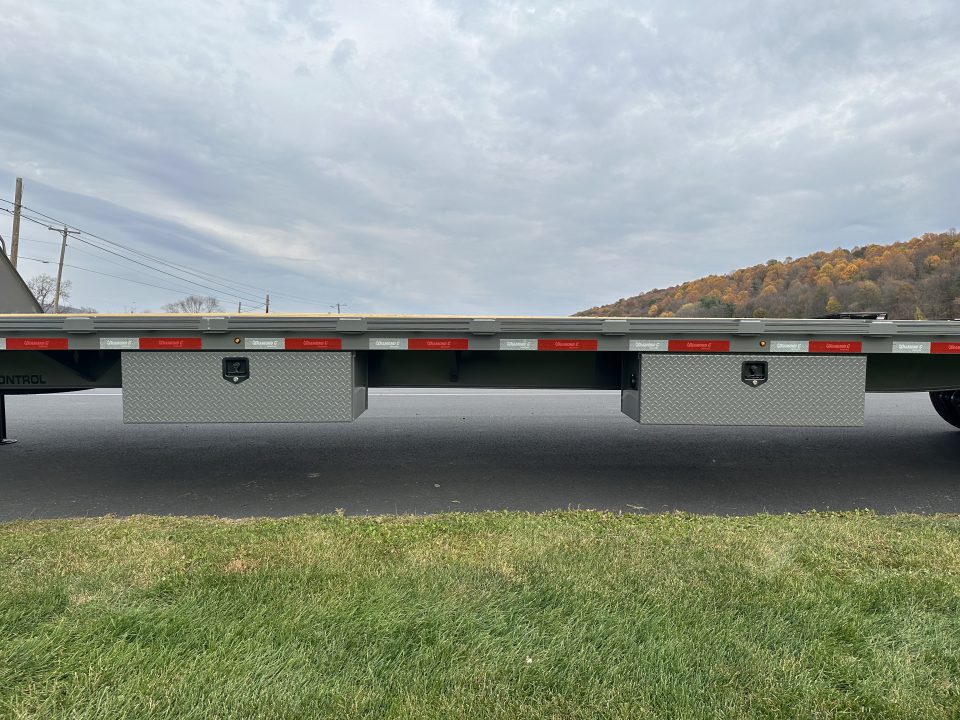 New Diamond C FMAX212 40' Gooseneck w/Hydraulic Dovetail - Pacesetter Edition
