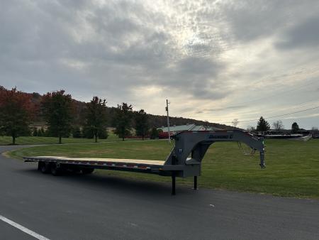 New Diamond C FMAX212 40' Gooseneck w/Hydraulic Dovetail - Pacesetter Edition