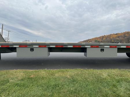 New Diamond C FMAX212 40' Gooseneck w/Hydraulic Dovetail - Pacesetter Edition