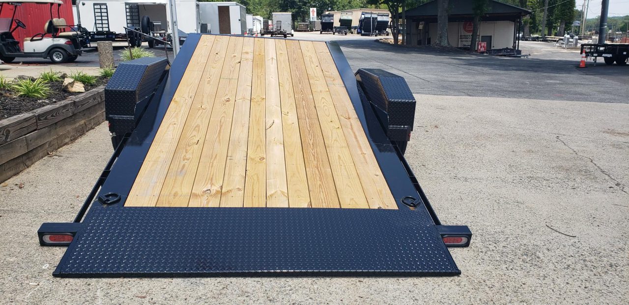 New 2026 Diamond C 82x20' Equipment, 16' Tilt HDT207