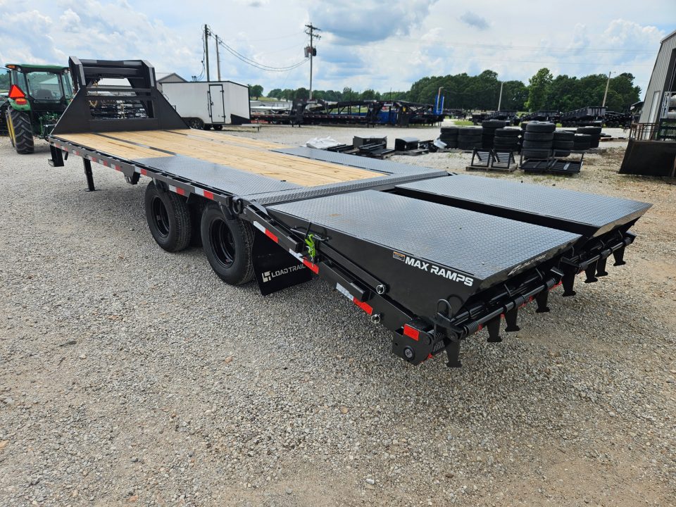 New 2026 Load Trail 102X25 TANDEM LO-PRO GOOSENECK W/10K AXLES & MAX RAMPS