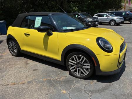 Used 2025 BMW Mini Cooper Sport Car