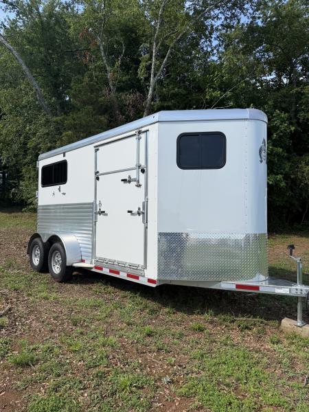 Consignment 2024 Adam 2 Horse Straightload JuLite Side Ramp Bumper Pull Horse Trailer