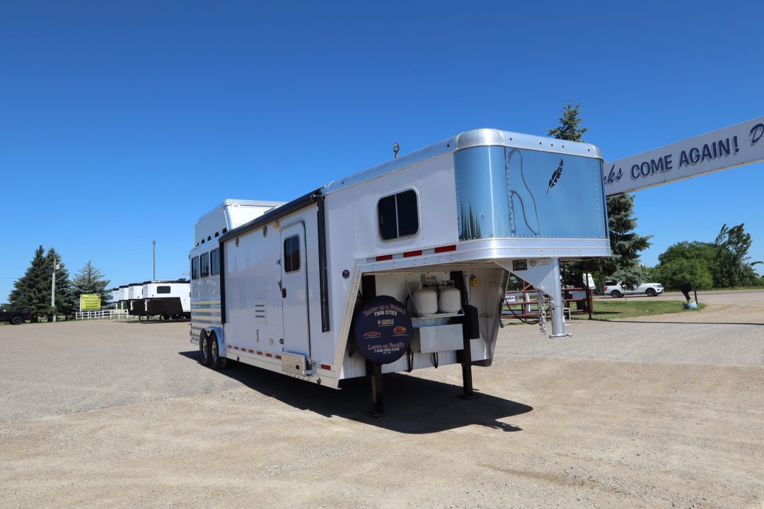 Used 2015 Featherlite Trailers 3 Horse LQ Trailer