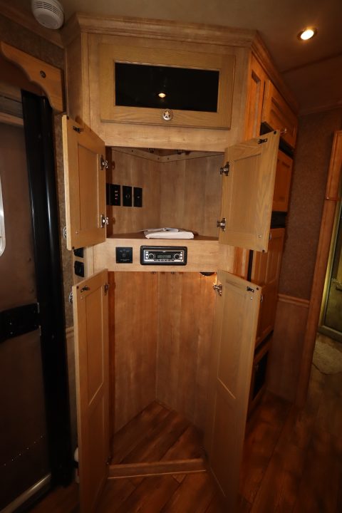 Used 2015 Featherlite Trailers 3 Horse LQ Trailer