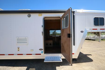 Used 2015 Featherlite Trailers 3 Horse LQ Trailer