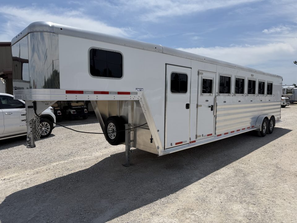 New 2026 Featherlite 6 Horse Gooseneck Horse Trailer
