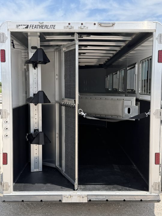 New 2026 Featherlite 6 Horse Gooseneck Horse Trailer