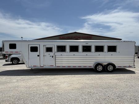New 2026 Featherlite 6 Horse Gooseneck Horse Trailer