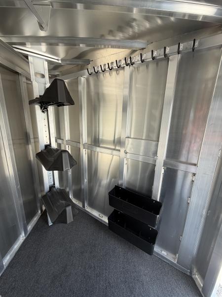 New 2026 Featherlite 6 Horse Gooseneck Horse Trailer