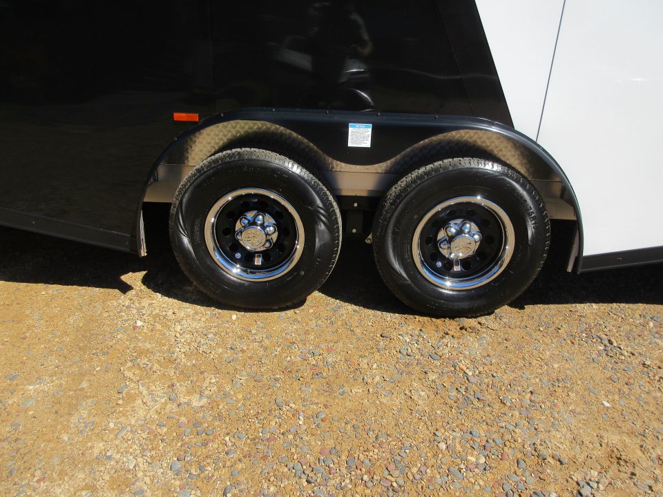 New 2027 Lightning Trailers LTFCH Cargo / Enclosed Trailer