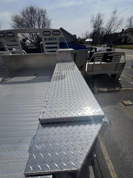 New 2026 Martin Truck Gooseneck Service Body 84" x 84" Truck Bed
