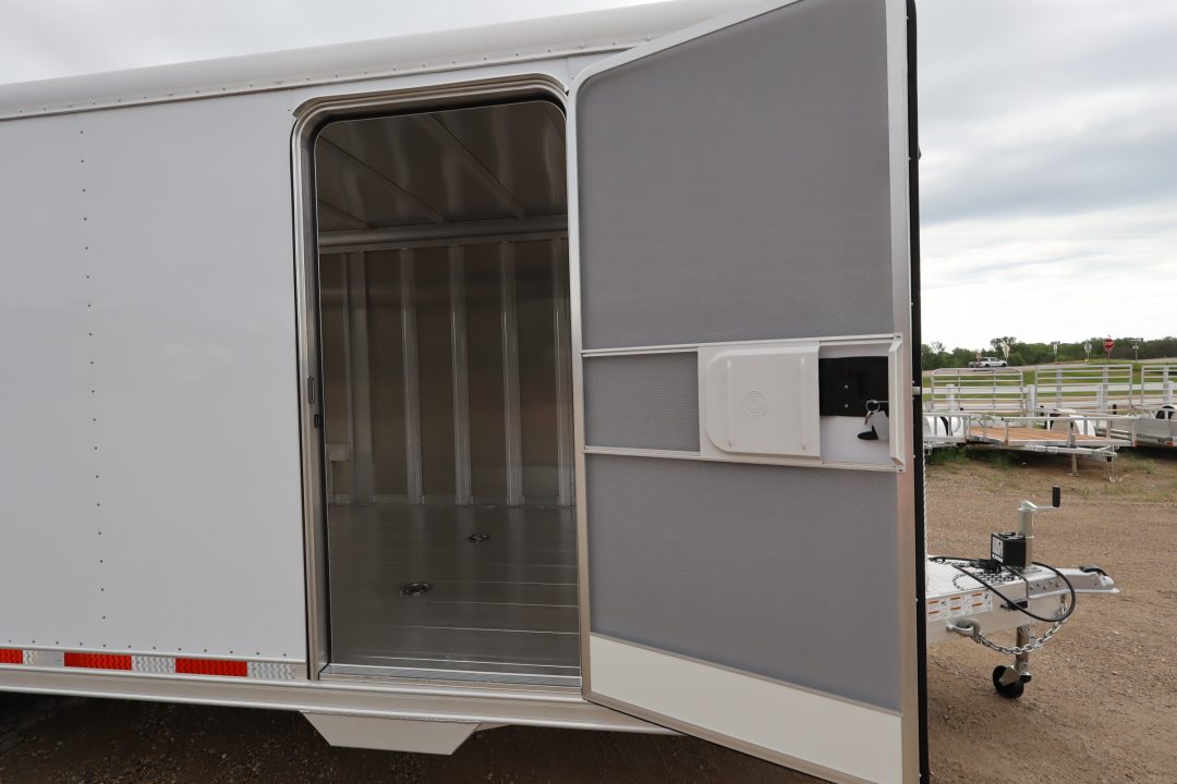New 2027 Featherlite Trailers 24' Car / Racing Trailer