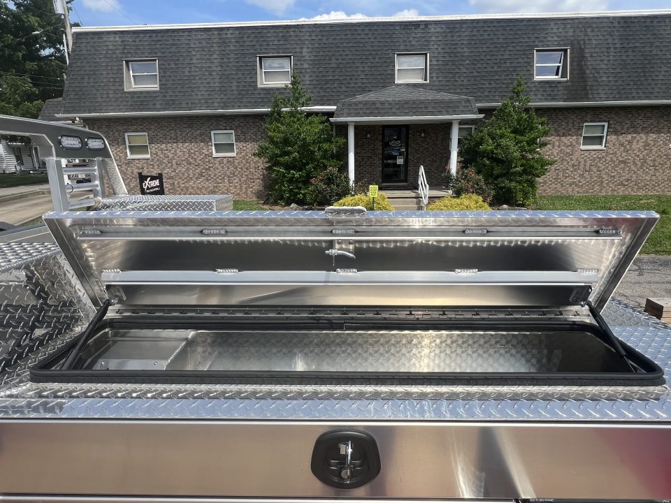 New 2026 Martin Truck Gooseneck Service Body 84" x 100" Truck Bed