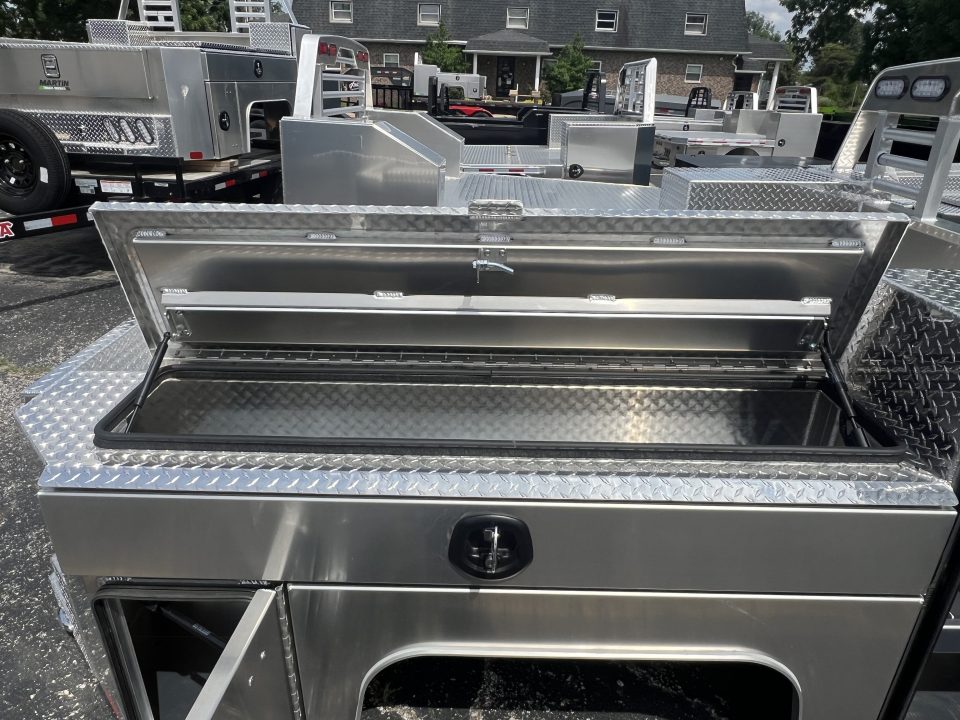 New 2026 Martin Truck Gooseneck Service Body 84" x 100" Truck Bed