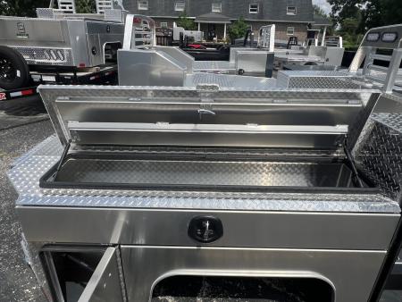 New 2026 Martin Truck Gooseneck Service Body 84" x 100" Truck Bed