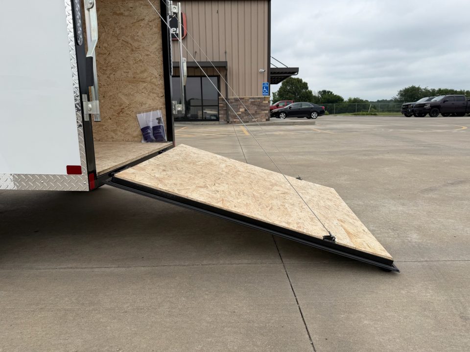 New 2026 Sharp Manufacturing 5 X 8 SA SEL Cargo / Enclosed Trailer
