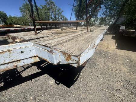 Used 1984 Other 8.5-26 Deckover Equipment Hauler