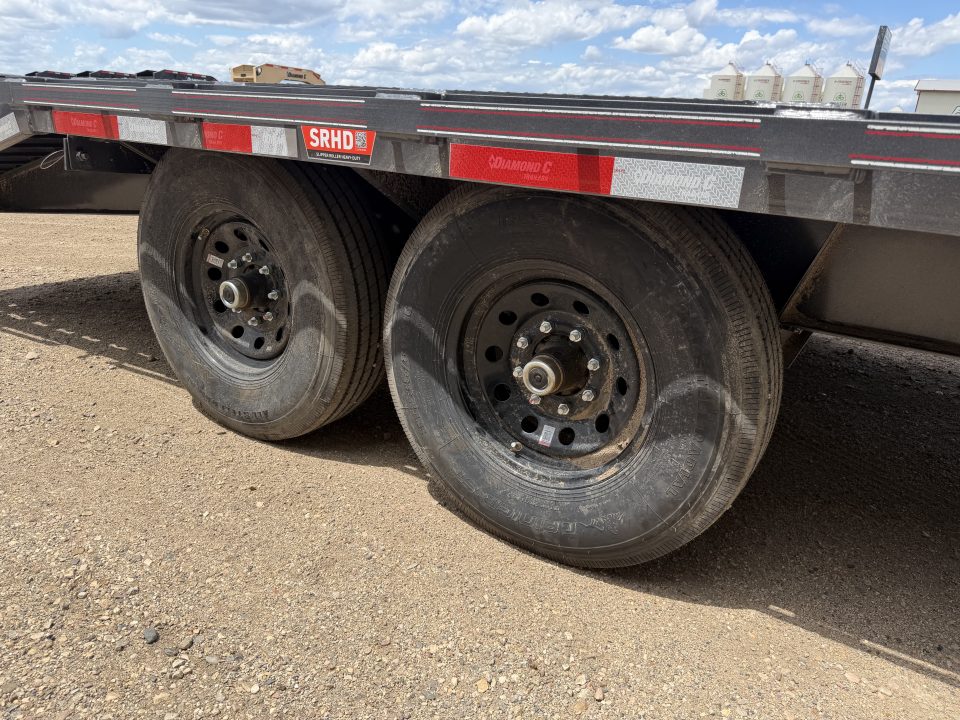 New 2026 Diamond C Trailers Fmax207 2.0 Flatbed Trailer