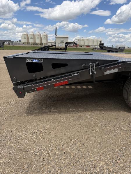 New 2026 Diamond C Trailers Fmax207 2.0 Flatbed Trailer