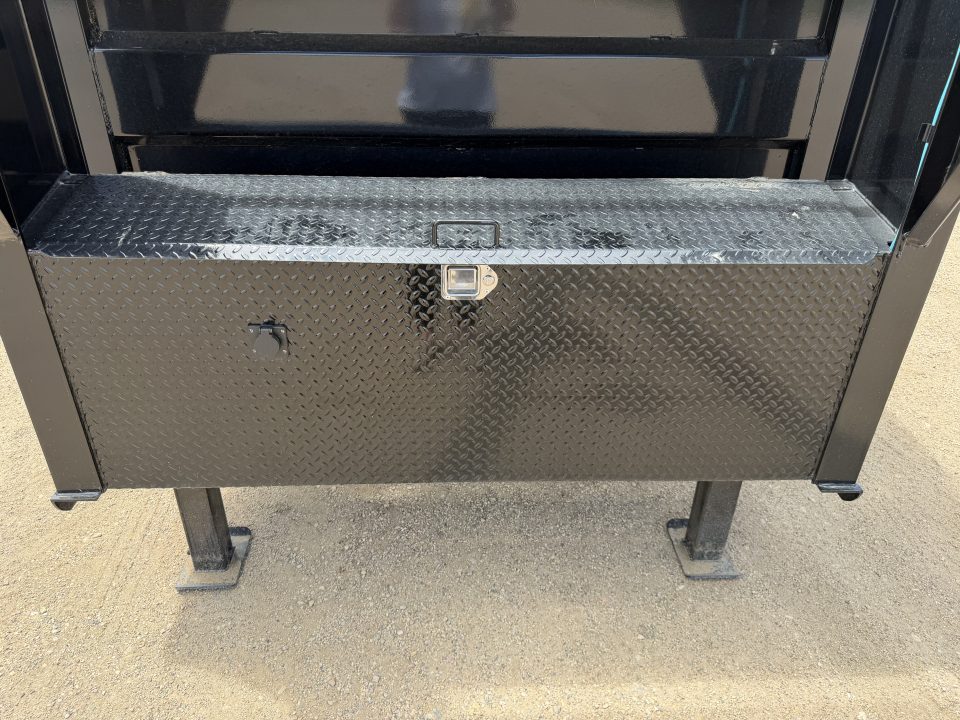 New 2027 PJ Trailers DE Low Pro GN Dump Dump Trailer