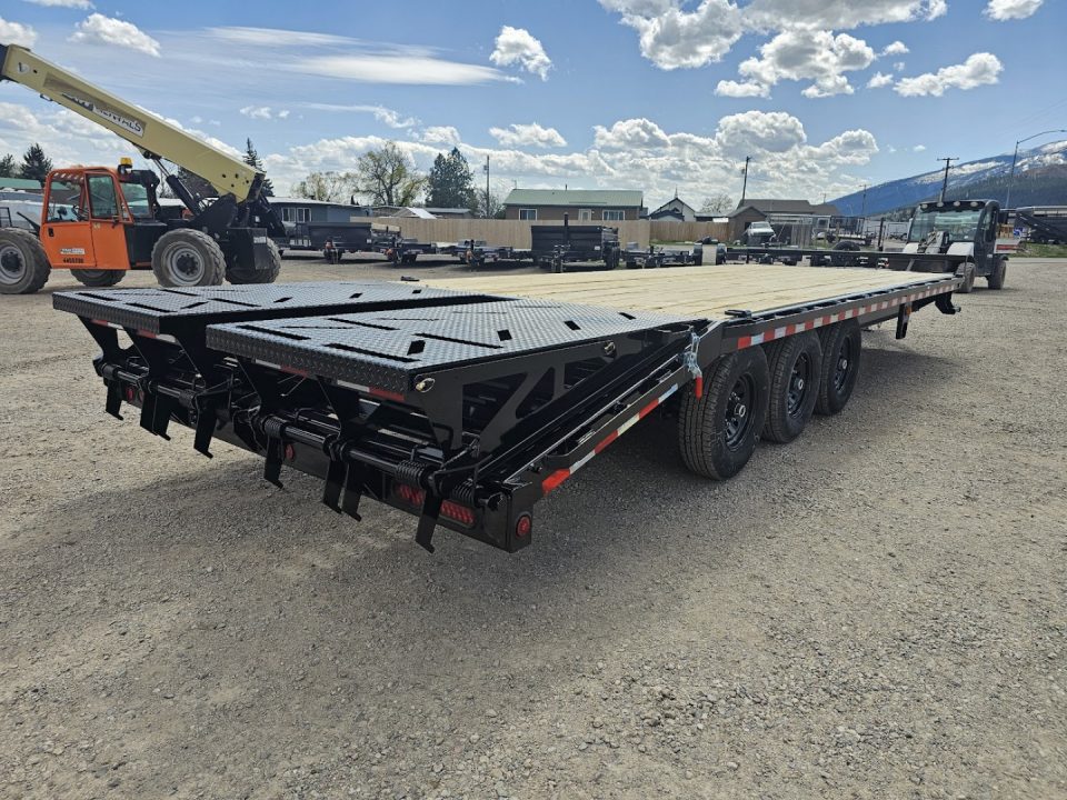 New 2027 Iron Bull 25' 21k Deckover Equipment Trailer
