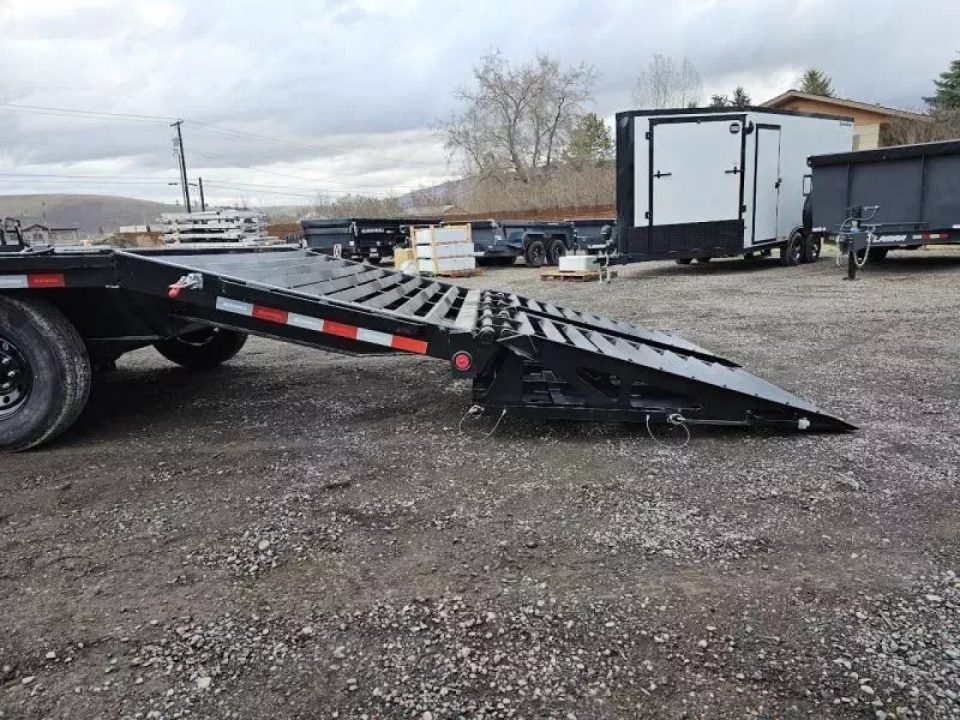 New 2027 Iron Bull 28' 21k Deckover Gooseneck Trailer