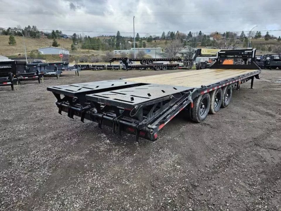 New 2027 Iron Bull 28' 21k Deckover Gooseneck Trailer
