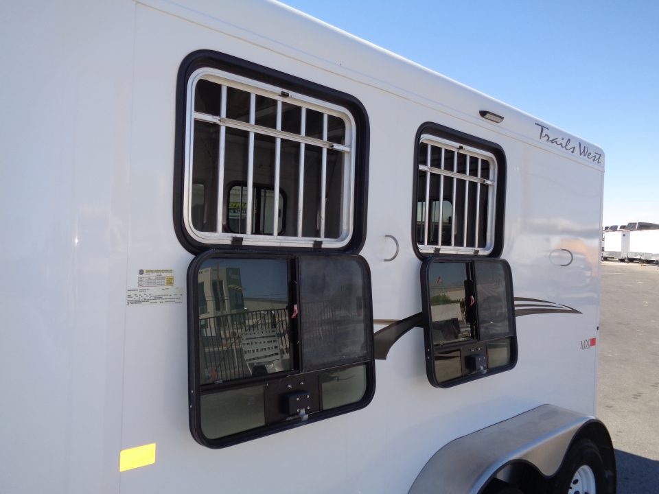 Used 2022 Trails West * ADVENTURE MX II 2H * 2-Horse Slant Load Horse Trailer