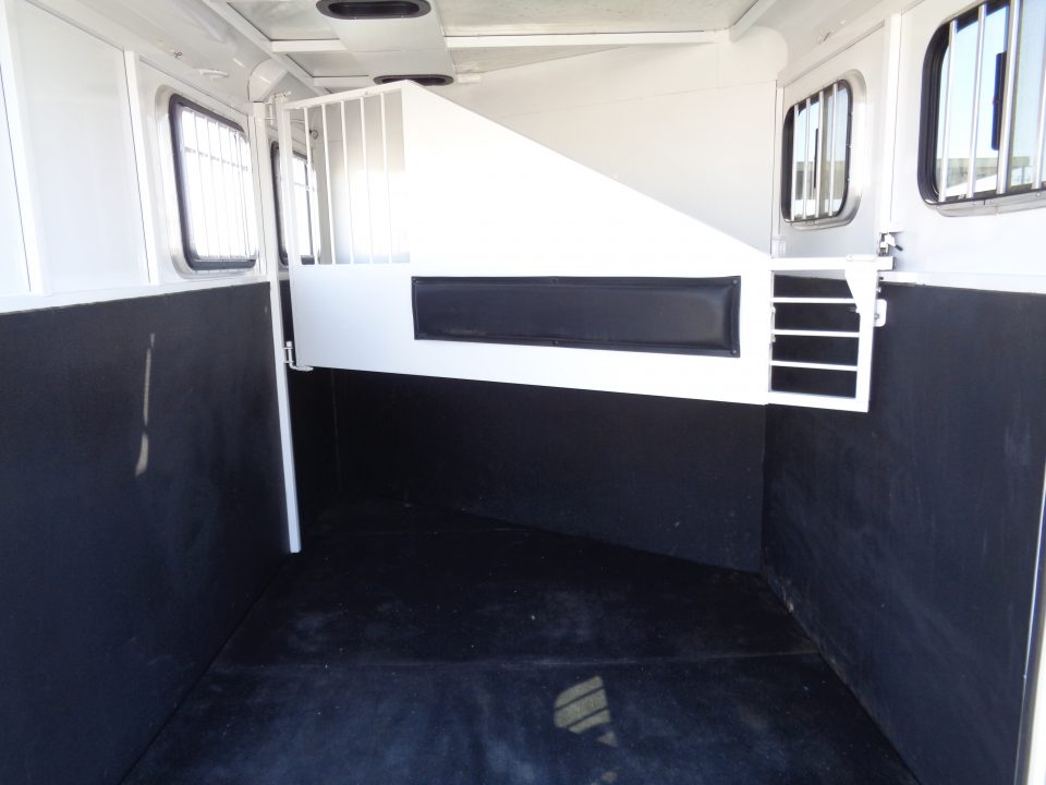 Used 2022 Trails West * ADVENTURE MX II 2H * 2-Horse Slant Load Horse Trailer