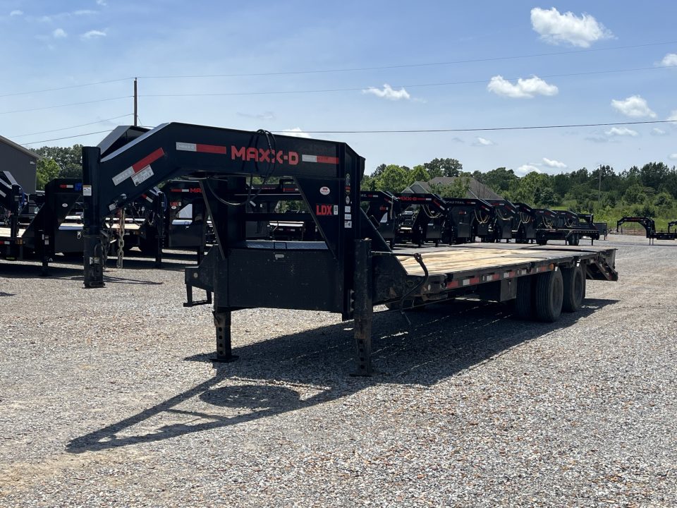 Used 2024 MAXXD 102"X28' 30K Gooseneck Flatbed Trailer