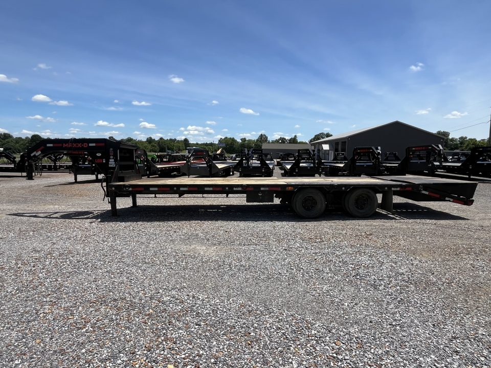 Used 2024 MAXXD 102"X28' 30K Gooseneck Flatbed Trailer