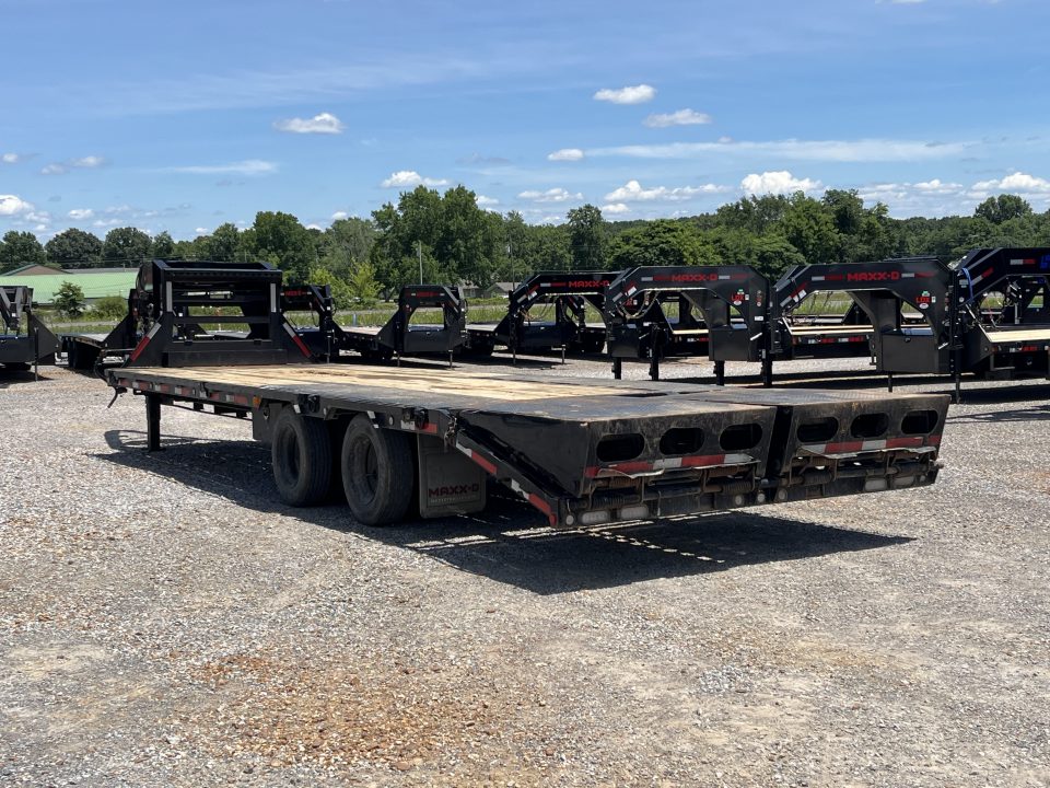 Used 2024 MAXXD 102"X28' 30K Gooseneck Flatbed Trailer