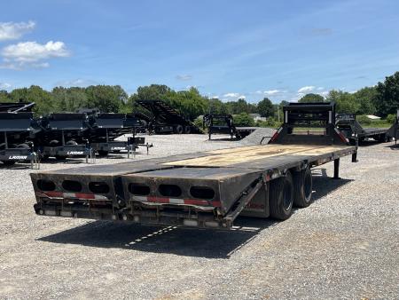 Used 2024 MAXXD 102"X28' 30K Gooseneck Flatbed Trailer