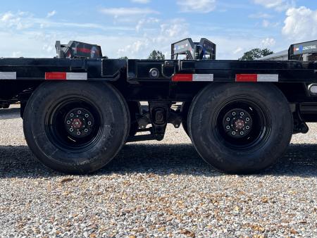 New 2026 Load Trail Gooseneck Hyd Dovetail Trailer | 102" x 32' 25.9K GVWR