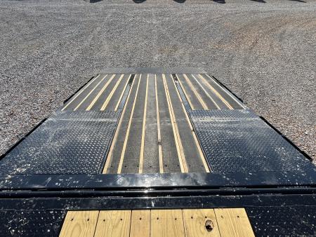 New 2026 Load Trail Gooseneck Hyd Dovetail Trailer | 102" x 32' 25.9K GVWR