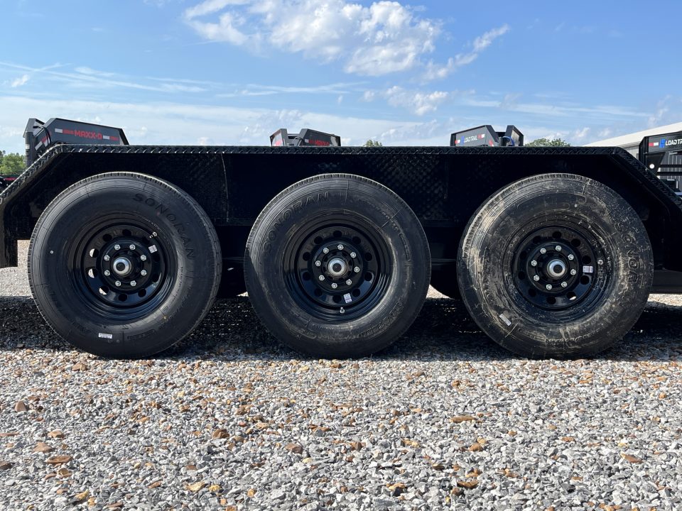 New 2026 Load Trail Gooseneck Tilt Trailer | 83" x 24' | 21K