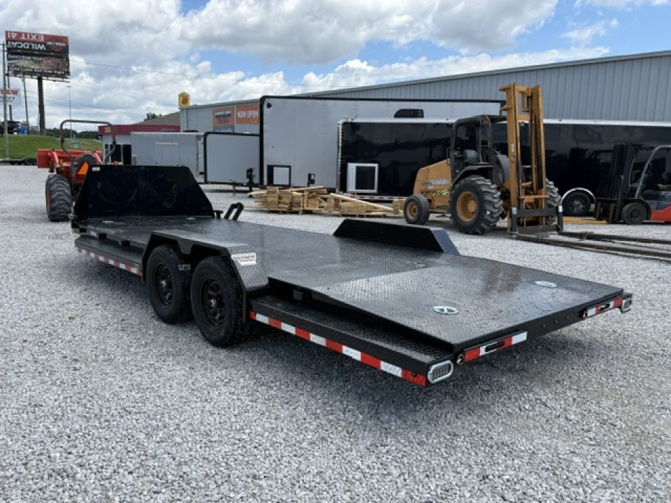 New Load Trail Sport Hauler 83x22- Black Black-Out PK