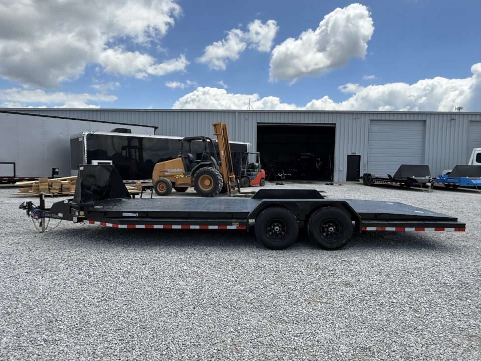 New Load Trail Sport Hauler 83x22- Black Black-Out PK