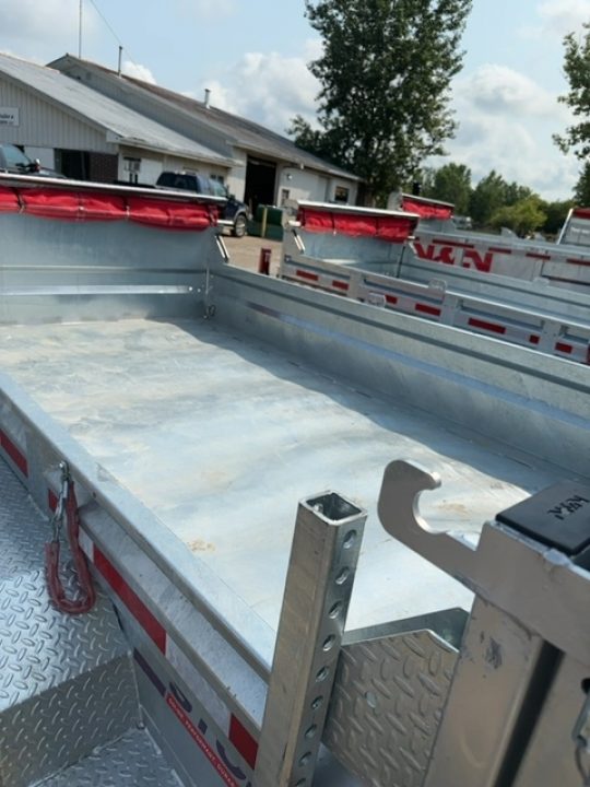 New 2026 N&N 82X12 5 TON WITH COMBO GATES AND HYDRAULIC JACK