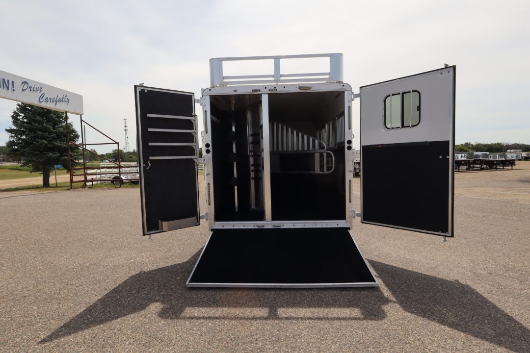 Used 2018 Merhow Trailers 4 Place LQ Bunk Horse Trailer