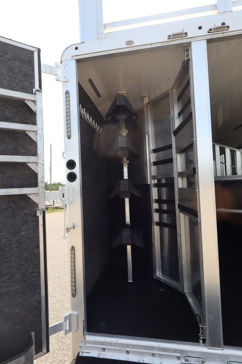 Used 2018 Merhow Trailers 4 Place LQ Bunk Horse Trailer