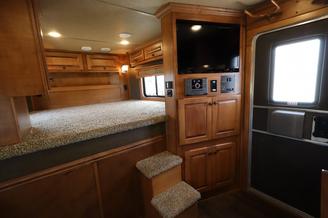 Used 2018 Merhow Trailers 4 Place LQ Bunk Horse Trailer