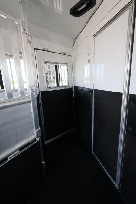 Used 2018 Merhow Trailers 4 Place LQ Bunk Horse Trailer