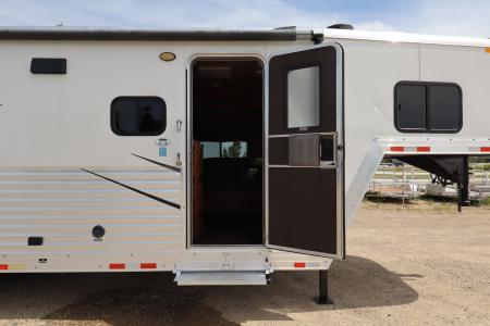 Used 2018 Merhow Trailers 4 Place LQ Bunk Horse Trailer