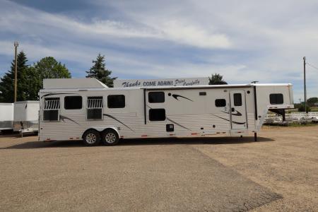 Used 2018 Merhow Trailers 4 Place LQ Bunk Horse Trailer