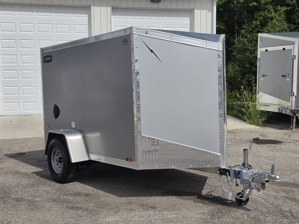 New 5 X 8 CARGO ENCLOSED ALL ALUMINUM REAR RAMP DOOR LIGHTNING 2027 SINGLE AXLE