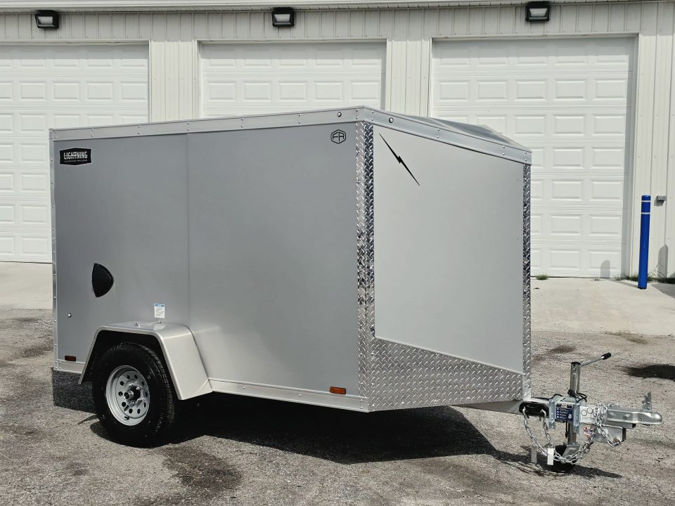 New 5 X 8 CARGO ENCLOSED ALL ALUMINUM REAR RAMP DOOR LIGHTNING 2027 SINGLE AXLE