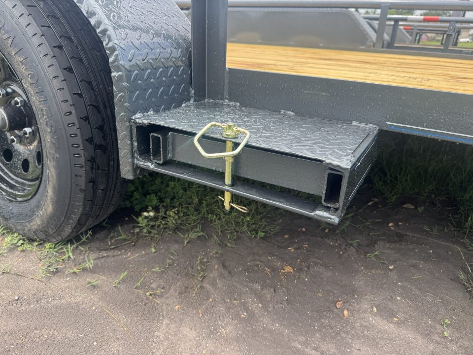 New 2026 Lion Trailers 18PT-1333 Utility Trailer