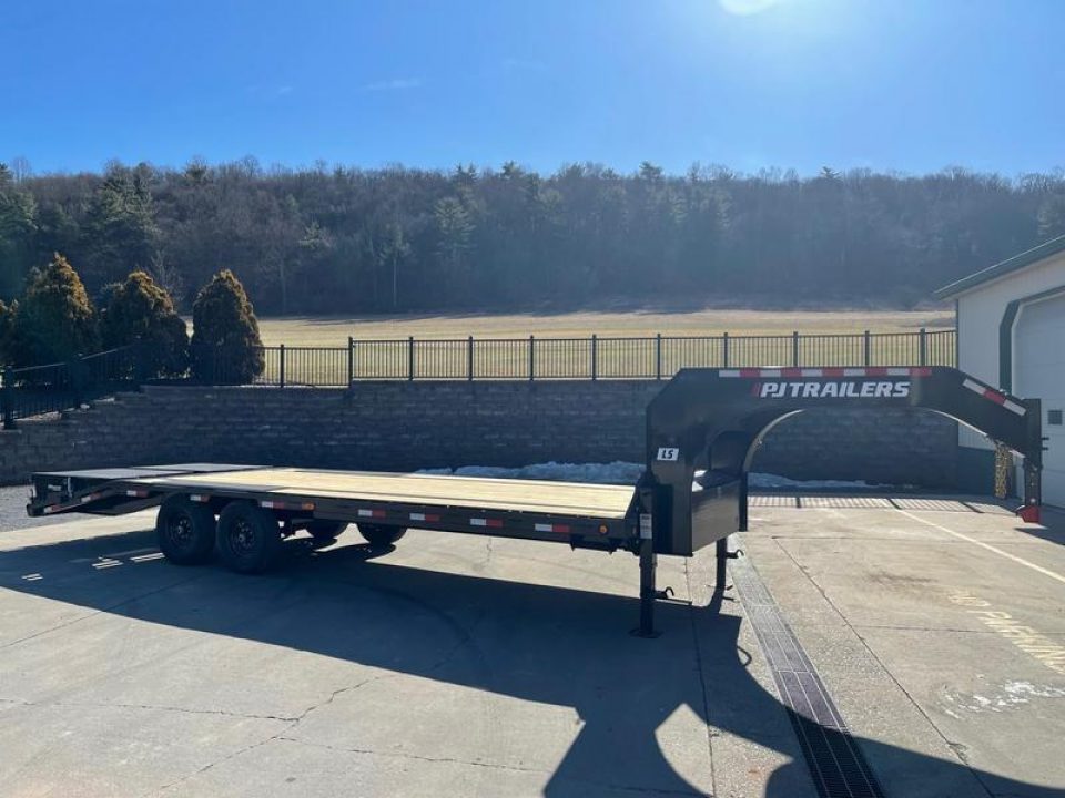 New PJ 25' Low-Pro Gooseneck w/Monster Ramps